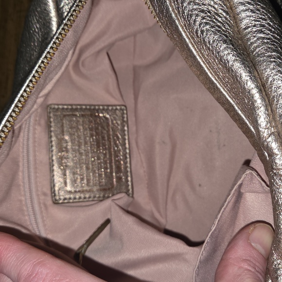 Coach Parker 13465 Shoulderbag Rosegold Metallic Leather $399 Retail GUC - Picture 10 of 16